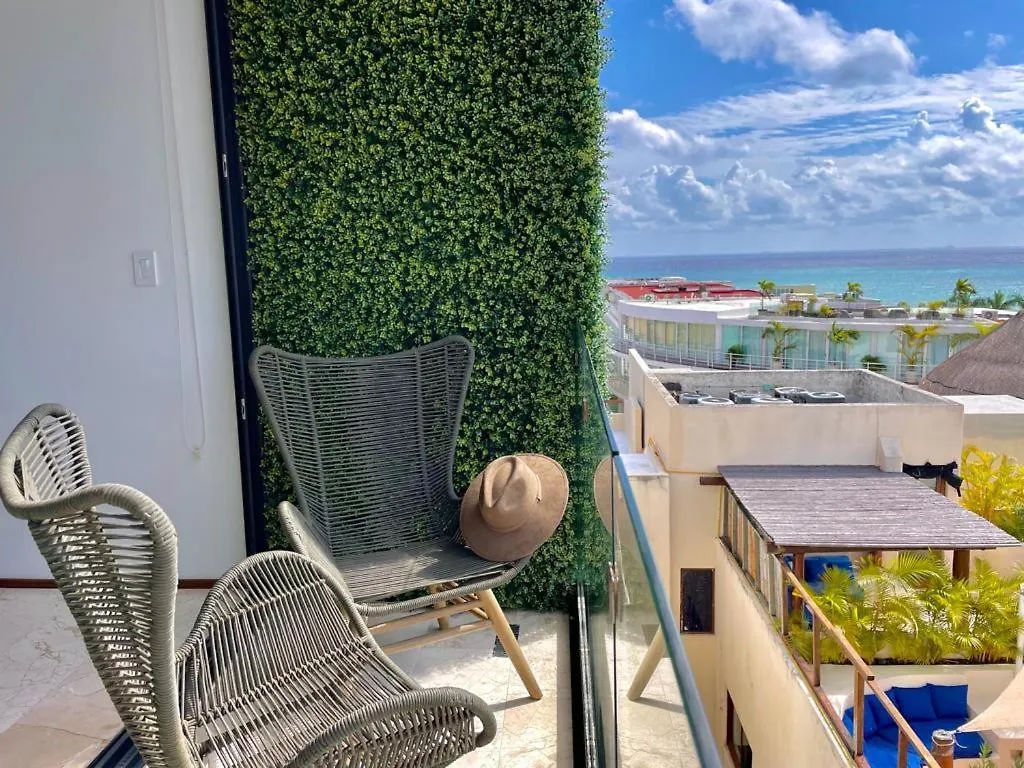 One Paralia By Andiani Playa del Carmen