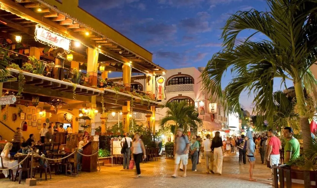 One Paralia By Andiani Playa del Carmen